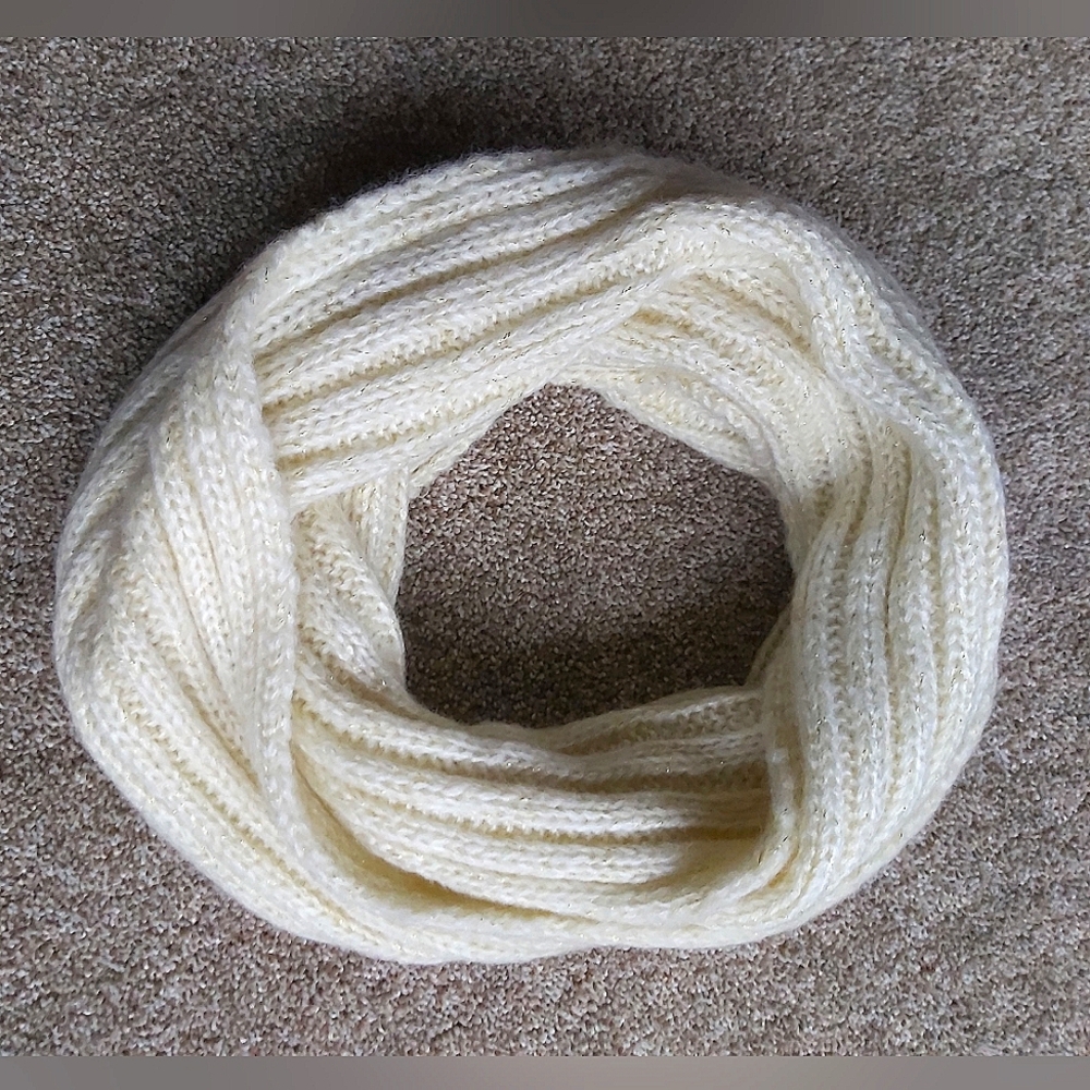 Cream Gold Knit Infinity Scarf BNWOT